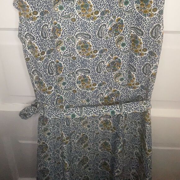 NWTs Max Studio Flutter Sleeve Wrap Dress Size XS - Picture 8 of 10